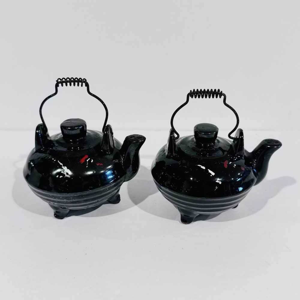 Vintage Kettle Salt & Pepper Shaker Set Painted Clayβ W Wire Handles No Stoppers